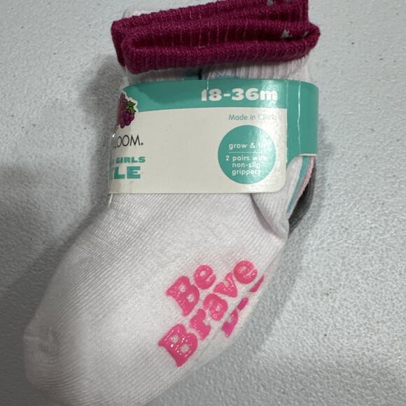 Baby Girls 18M Sweater, Socks, Leggings Carters Place Fruit of the loom White Bl - Picture 7 of 9